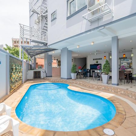Square One Hotel Patong Екстериор снимка