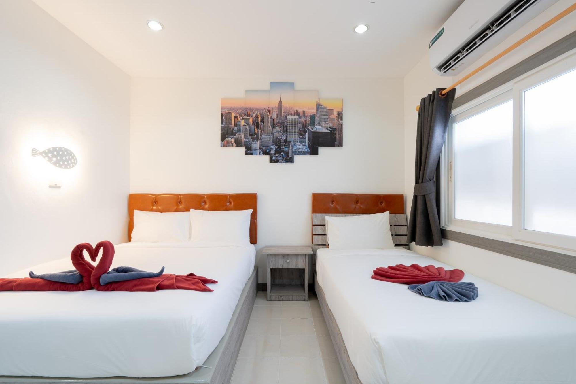 Square One Hotel Patong Екстериор снимка