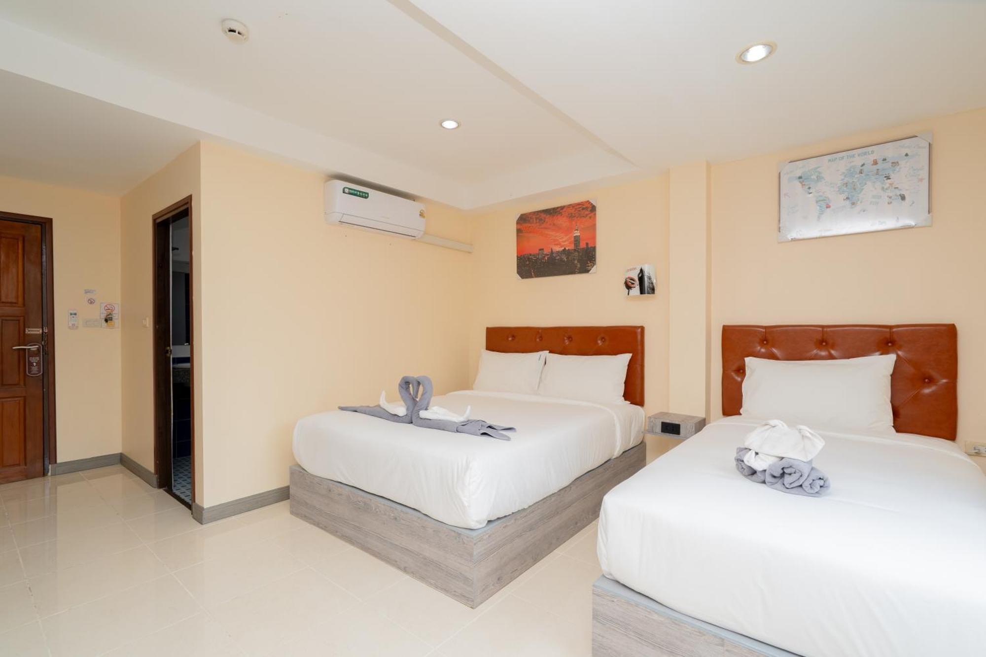 Square One Hotel Patong Екстериор снимка